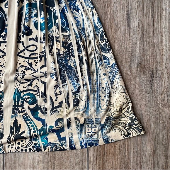 Dress - Picture 5 of 6